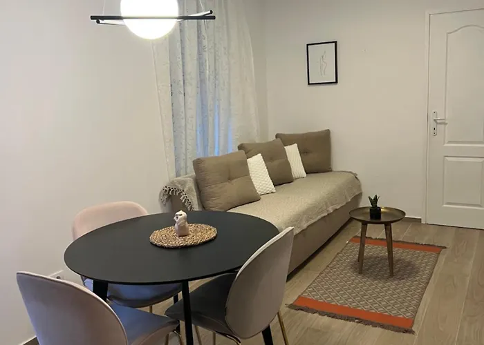 Anna Apartment